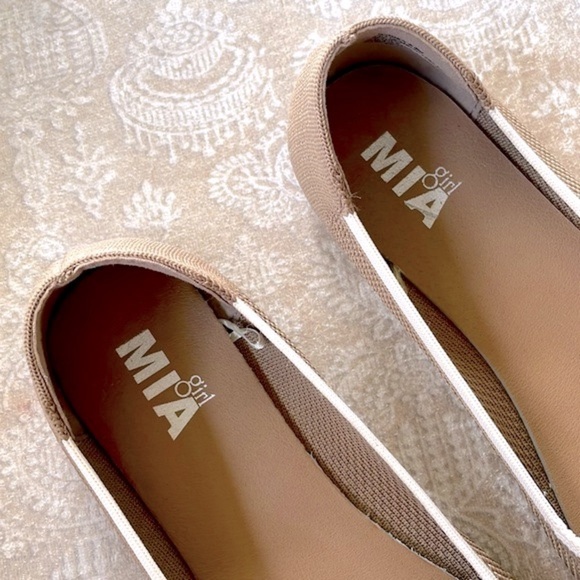 Brand New Mia Girl Woven Stretch Neutral Slip On Fly Knit Pointed Toe Flats - Picture 5 of 15